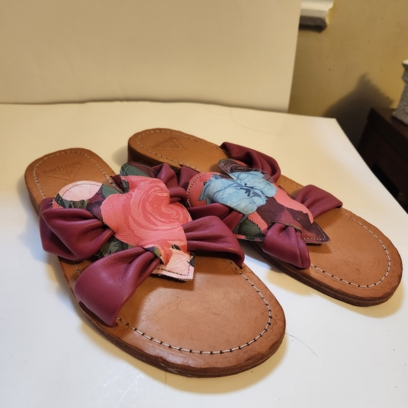 John Fluevog RIVER TAMBOFLAT SLIDE SANDAL size 8.5 in EUC - Picture 3 of 8